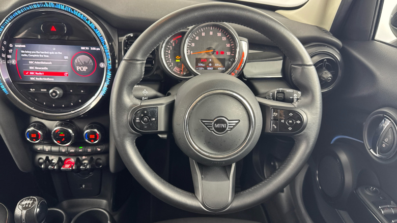 MINI Hatchback 1.5 Cooper Classic 5dr Petrol Hatchback